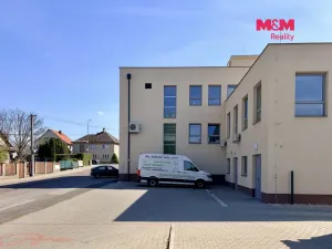 Pronájem kanceláře, Pardubice - Staré Čívice, Přeloučská, 140 m2