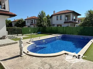 Prodej rodinného domu, Pomorie, Bulharsko, 179 m2