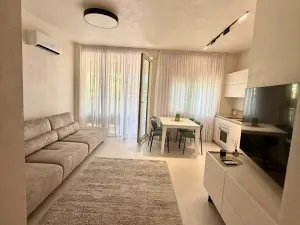 Prodej bytu 2+kk, Manëz, Albánie, Rruga Gjiri i Lalzit, 70 m2