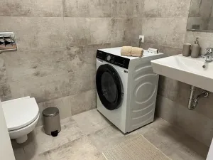 Pronájem bytu 2+kk, Praha - Vysočany, Poděbradská, 57 m2