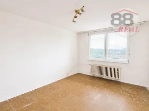 Prodej bytu 3+1, Klášterec nad Ohří, Školní, 64 m2