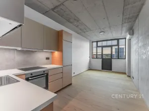 Pronájem bytu 1+kk, Praha - Vysočany, Kolbenova, 33 m2