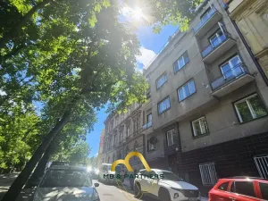 Pronájem bytu 2+1, Praha - Smíchov, Na Skalce, 80 m2