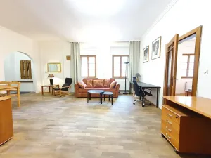 Pronájem bytu 2+kk, Praha, Ve Smečkách, 71 m2