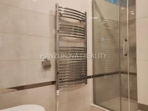 Pronájem bytu 2+1, České Budějovice - České Budějovice 7, Komenského, 75 m2