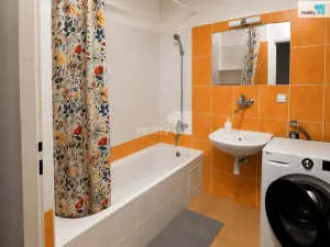 Pronájem bytu 1+kk, Brno - Husovice, Dukelská třída, 34 m2