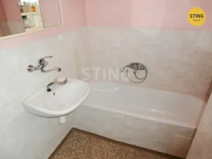 Prodej rodinného domu, Staré Město, 200 m2