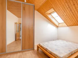 Pronájem bytu 2+kk, Praha - Újezd nad Lesy, Velebného, 57 m2