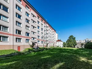 Pronájem bytu 2+1, Liberec - Liberec III-Jeřáb, Vaňurova, 62 m2
