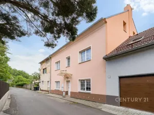 Prodej rodinného domu, Chlumec, Holubova, 241 m2