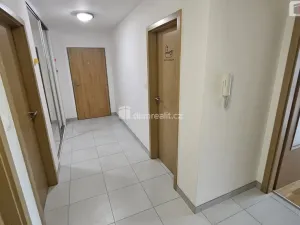 Pronájem bytu 3+kk, Praha - Hloubětín, Slévačská, 78 m2