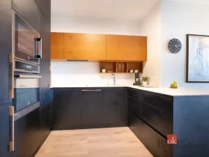 Prodej bytu 2+kk, Praha - Strašnice, Zvěřinova, 75 m2