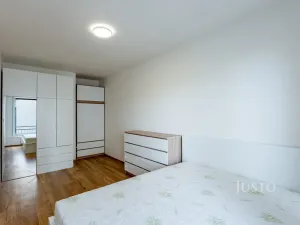 Pronájem bytu 2+kk, Praha - Modřany, Soukalova, 55 m2