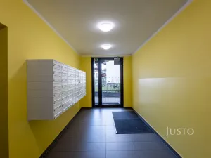 Pronájem bytu 2+kk, Praha - Modřany, Soukalova, 55 m2