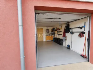 Prodej bytu 4+kk, Chodov, Bezručova, 97 m2