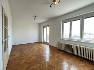 Pronájem bytu 1+kk, Praha - Holešovice, Ortenovo náměstí, 27 m2