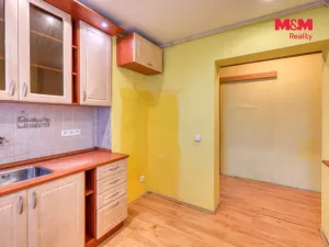 Pronájem bytu 2+1, Karlovy Vary - Bohatice, Na Výšině, 45 m2