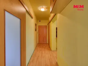 Prodej bytu 2+1, Karlovy Vary - Bohatice, Na Výšině, 45 m2
