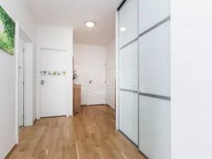 Pronájem bytu 3+kk, Praha - Čakovice, Blachutova, 88 m2