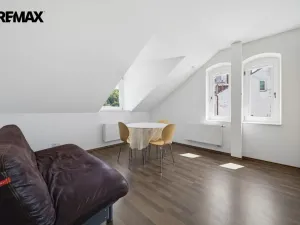 Prodej ubytování, Karlovy Vary, Zámecký vrch, 350 m2