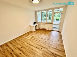 Pronájem bytu 2+1, Karlovy Vary, Lidická, 58 m2