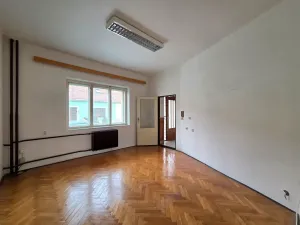 Prodej rodinného domu, Holasice, 182 m2