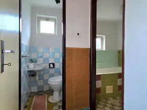 Prodej rodinného domu, Holasice, 182 m2
