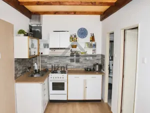Prodej rodinného domu, České Budějovice, V. Nezvala, 200 m2
