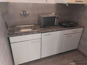 Pronájem bytu 2+kk, Praha, Zavadilova, 48 m2