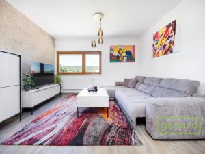 Prodej bytu 3+kk, Mníšek pod Brdy, Ke škole, 73 m2