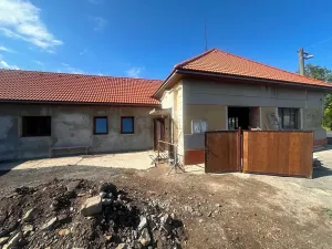 Prodej rodinného domu, Lkáň, 230 m2