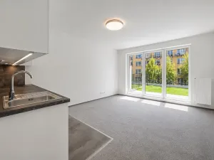 Pronájem bytu 1+kk, Praha - Vysočany, Gerstelova, 32 m2