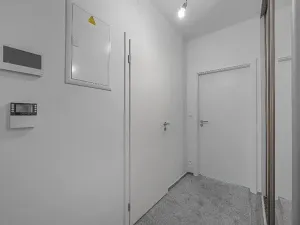 Pronájem bytu 1+kk, Praha - Vysočany, Gerstelova, 32 m2