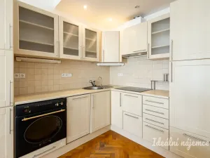 Pronájem bytu 2+kk, Praha, Táboritská, 43 m2