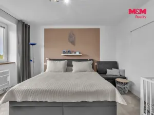 Prodej bytu 2+1, Valdice, Sídliště, 66 m2