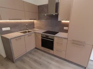 Pronájem bytu 2+1, Praha - Podolí, Podolská, 75 m2