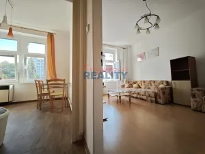 Pronájem bytu 1+1, České Budějovice - České Budějovice 7, Komenského, 64 m2