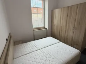 Pronájem bytu 2+kk, Beroun, Husova, 37 m2
