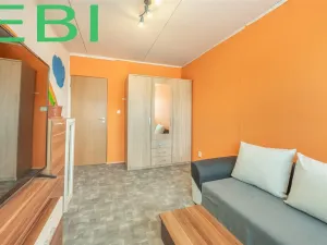 Prodej bytu 3+1, Červený Újezd, U Okálu, 62 m2