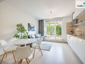 Prodej bytu 2+kk, Praha - Smíchov, Švédská, 56 m2