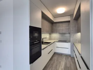 Pronájem bytu 2+kk, České Budějovice, Vrbenská, 64 m2