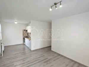 Pronájem bytu 2+kk, Beroun - Beroun-Město, Slapská, 43 m2