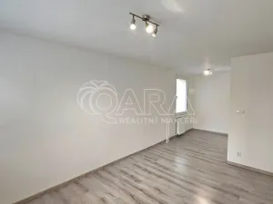 Pronájem bytu 2+kk, Beroun - Beroun-Město, Slapská, 43 m2