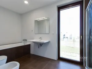 Pronájem rodinného domu, Praha - Horní Počernice, U Zimoviště, 137 m2