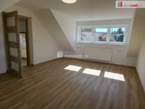 Pronájem bytu 3+kk, Straky, 74 m2