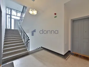 Pronájem bytu 3+kk, Praha, Laubova, 109 m2
