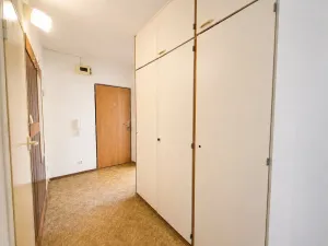 Prodej bytu 3+1, Neratovice, Dr. E. Beneše, 69 m2