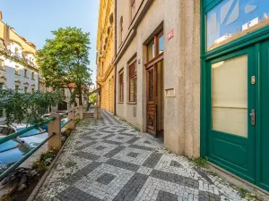 Prodej bytu 3+kk, Praha - Staré Město, U obecního dvora, 81 m2