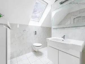 Pronájem rodinného domu, Praha - Březiněves, V pěšinkách, 195 m2