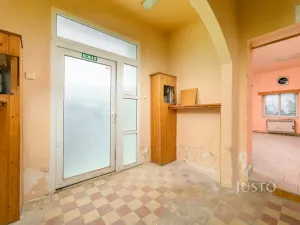 Prodej obchodního prostoru, Liberec - Liberec III-Jeřáb, Americká, 142 m2